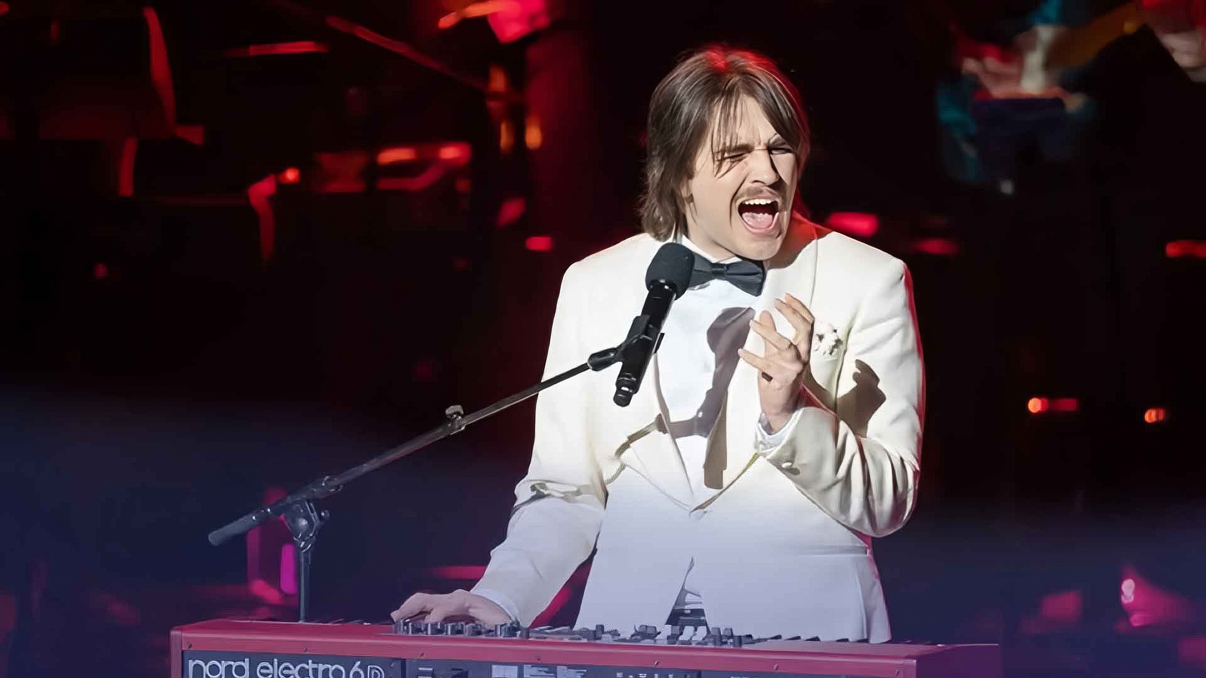 Marshall Hamburger performing